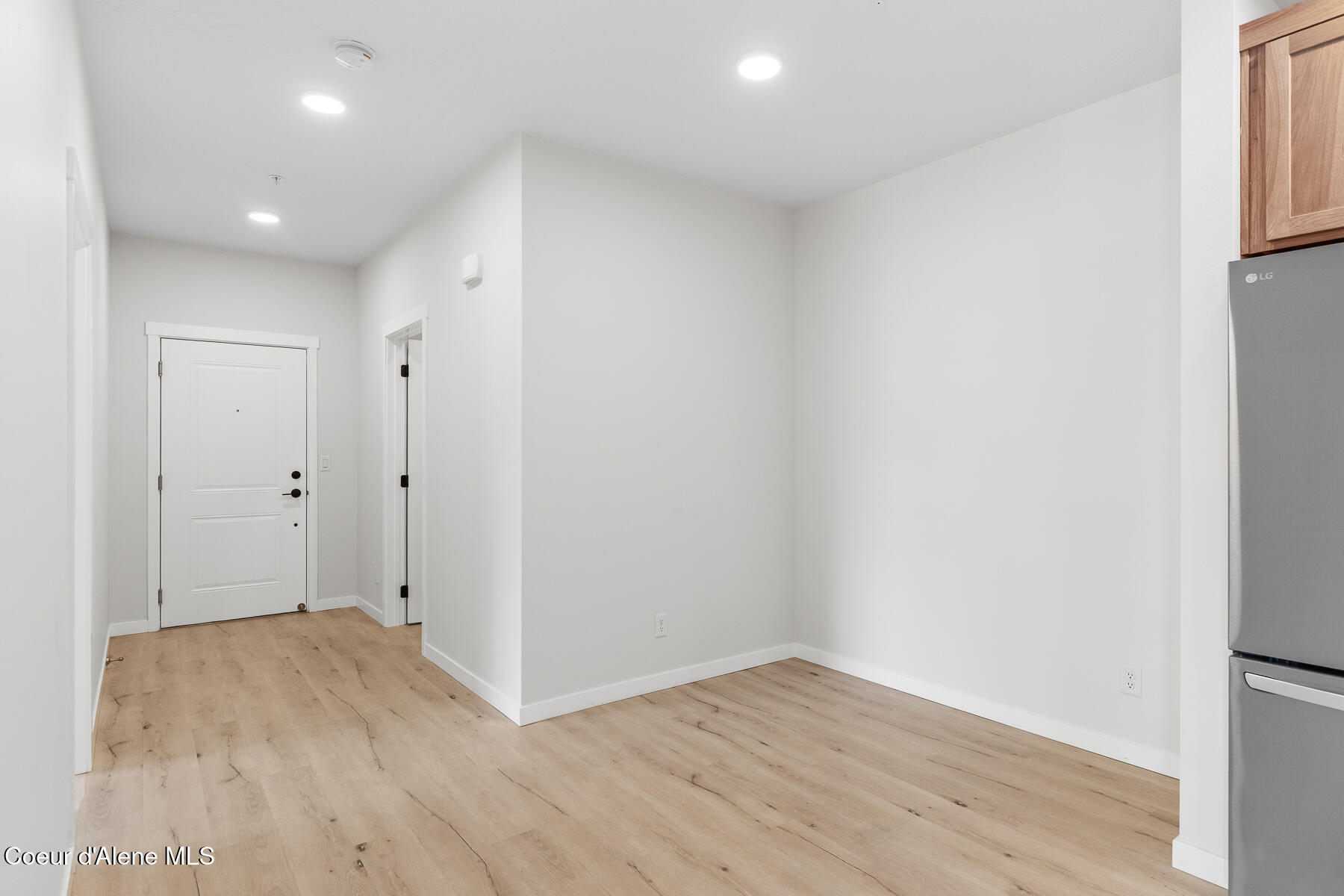 6480 North Atlas Road, Unit 208 Coeur D'Alene, ID 83815 - Photo 6 of 22 6480NAtlasRdUnit208-11