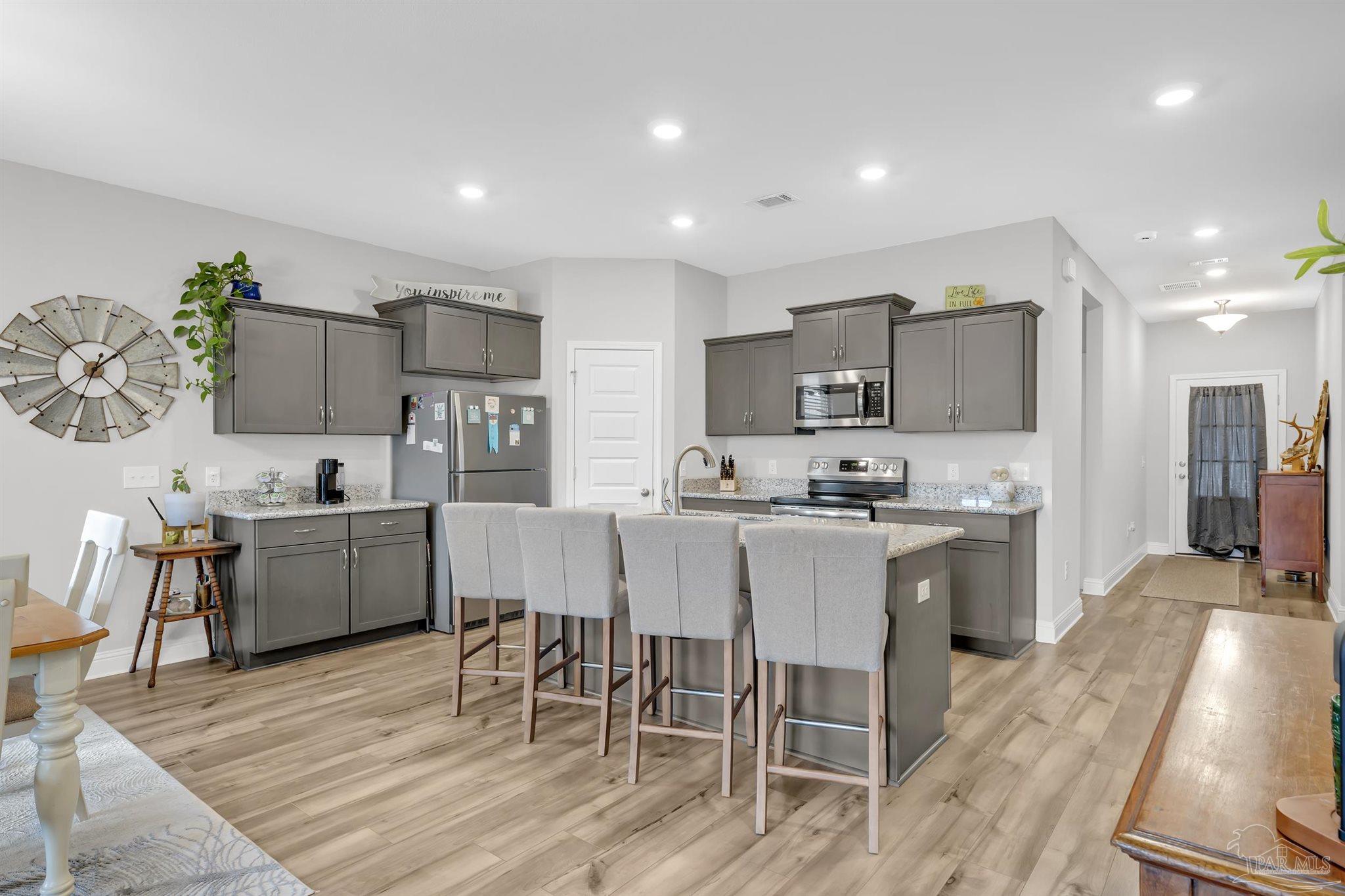 2680 Avalon Street Cantonment, FL 32533 - Photo 4 of 24