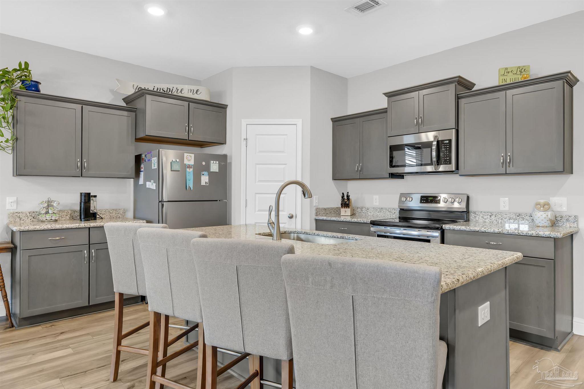 2680 Avalon Street Cantonment, FL 32533 - Photo 6 of 24