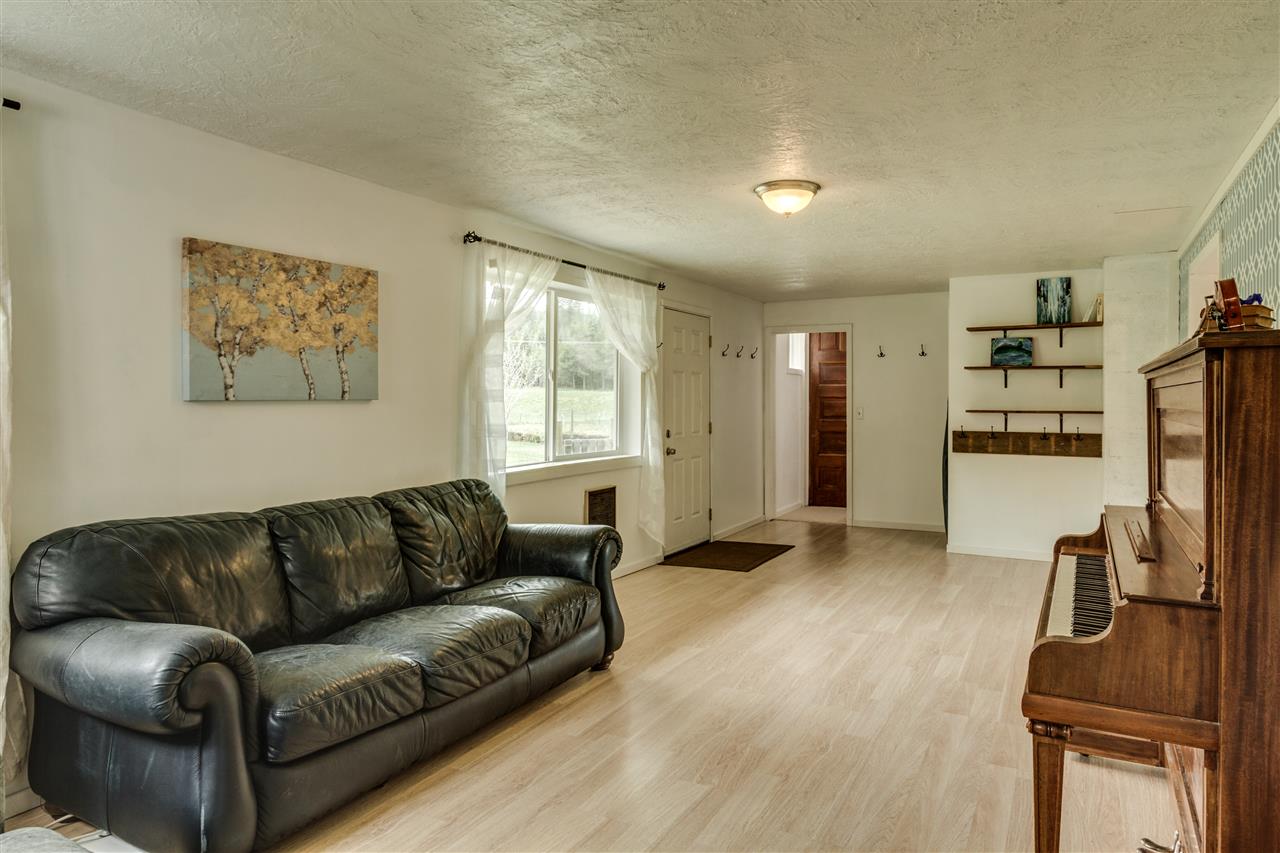 36777 North Dunn Road Chattaroy, WA 99003 - Photo 4 of 20 Gallery Image 4