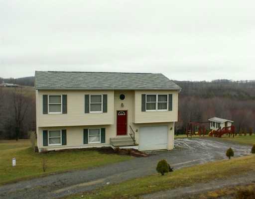 107 St Wendelin Road Butler, PA 16002 - Photo 1 of 8 Exterior Front.