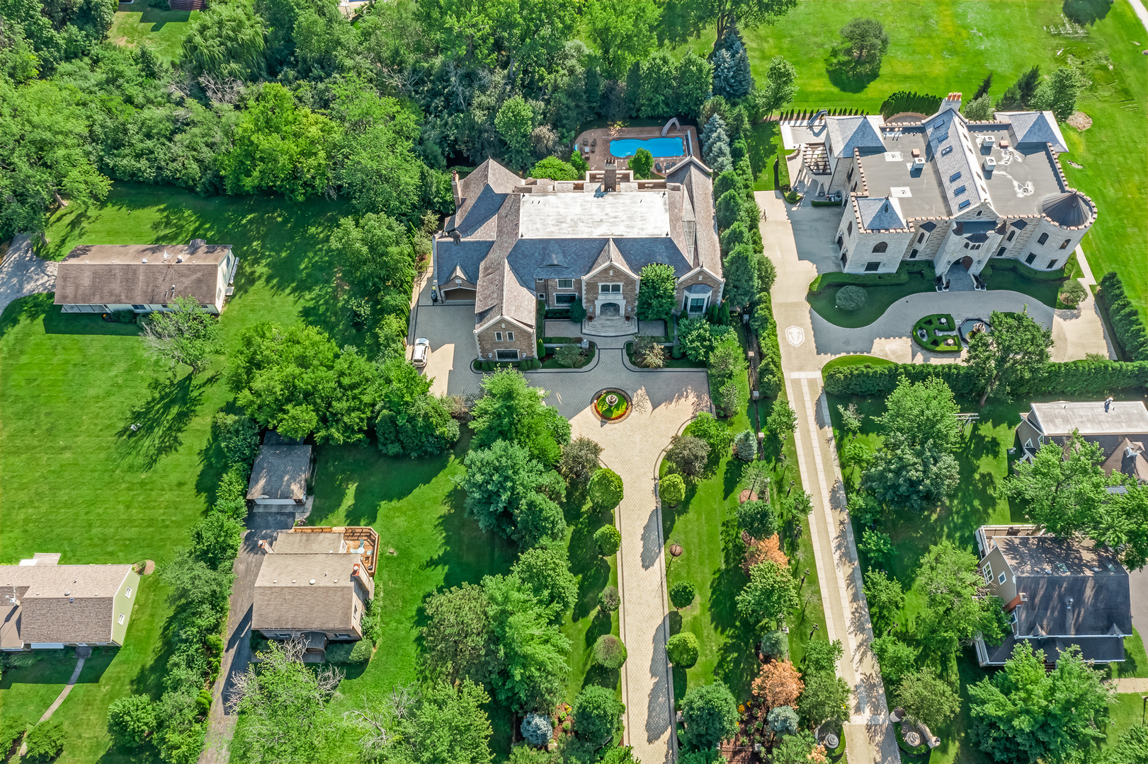 3011 Lincoln Road Oak Brook, IL 60523 - Photo 67 of 77 an aerial view of multiple house