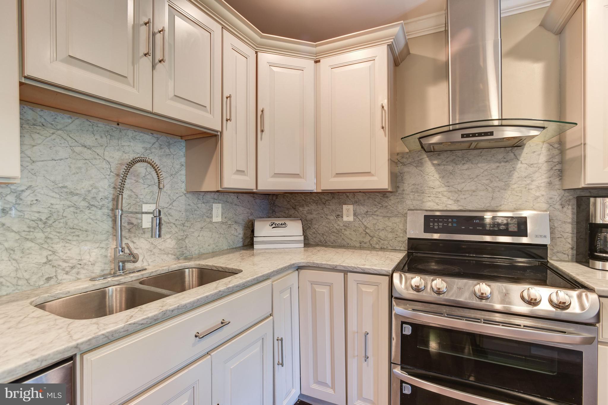 12330 Scaggsville Road Fulton, MD 20759 - Photo 8 of 43 Gourmet Kitchen