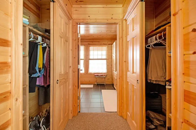 $750,000 | 3569 Kingfisher Cove Drive, Saugatuck, MI 49453