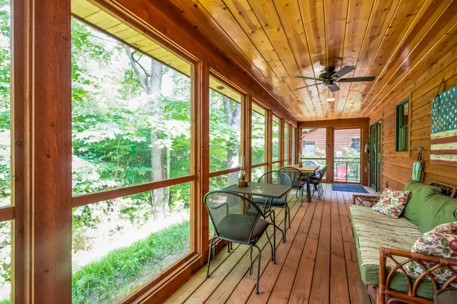 $750,000 | 3569 Kingfisher Cove Drive, Saugatuck, MI 49453
