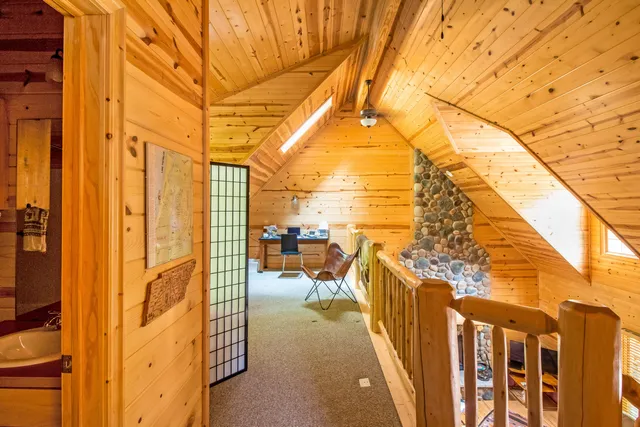 $750,000 | 3569 Kingfisher Cove Drive, Saugatuck, MI 49453