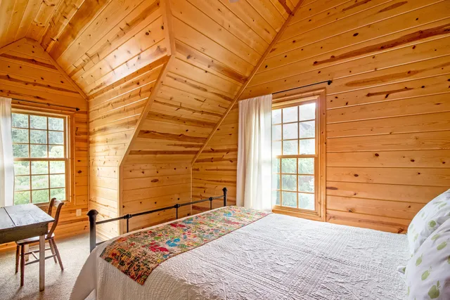 $750,000 | 3569 Kingfisher Cove Drive, Saugatuck, MI 49453