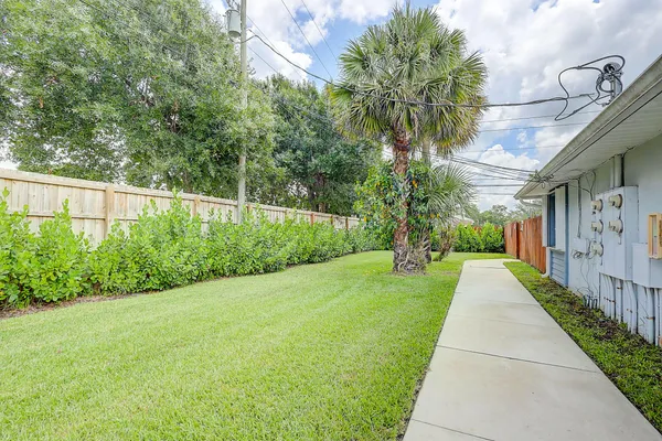 $2,000 | 2906 Southwest Port St Lucie Boulevard, Port St. Lucie, FL 34953