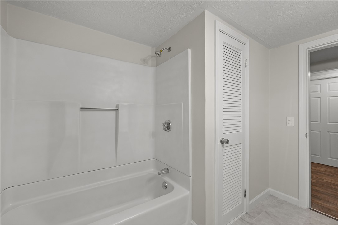 237 St Louis Avenue Woonsocket, RI 02895 - Photo 15 of 40 Gallery Image 15