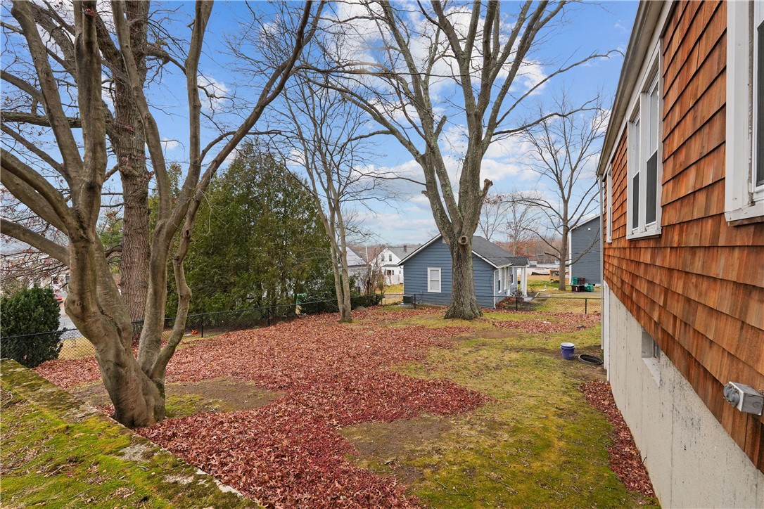 237 St Louis Avenue Woonsocket, RI 02895 - Photo 35 of 40 Gallery Image 35