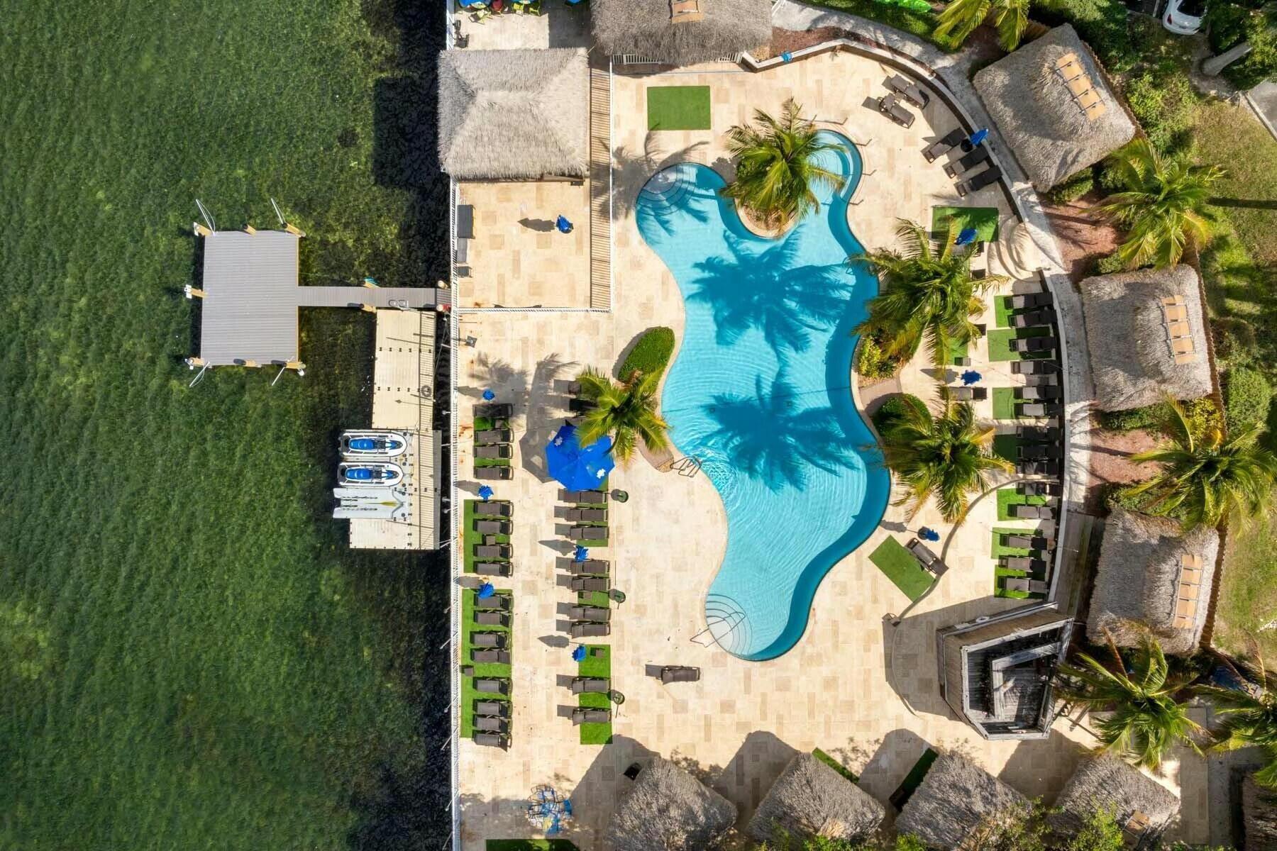 104000 Overseas Highway, Unit 5 Key Largo, FL 33037 - Photo 43 of 60 Pool & Cabanas