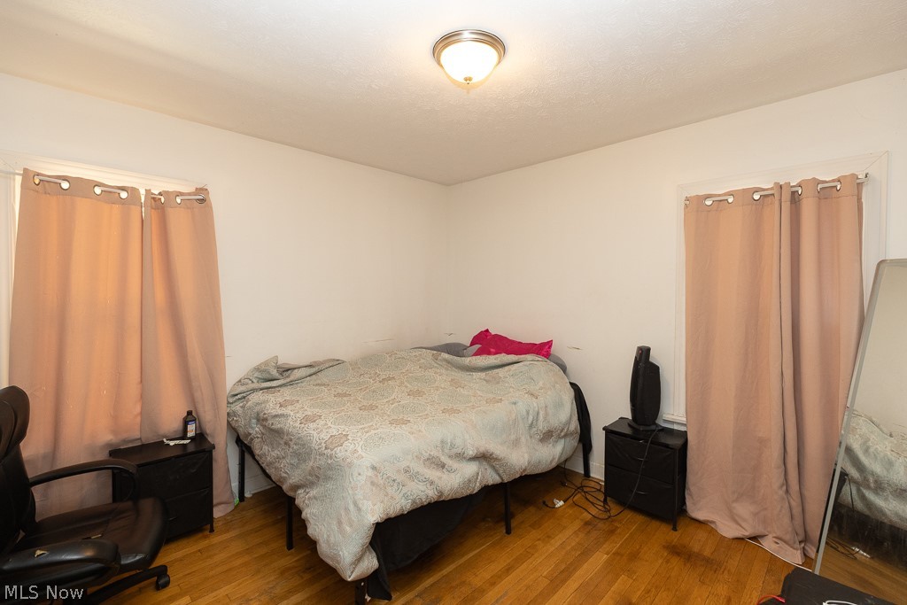 14221 Glenside Road Cleveland, OH 44110 - Photo 19 of 50