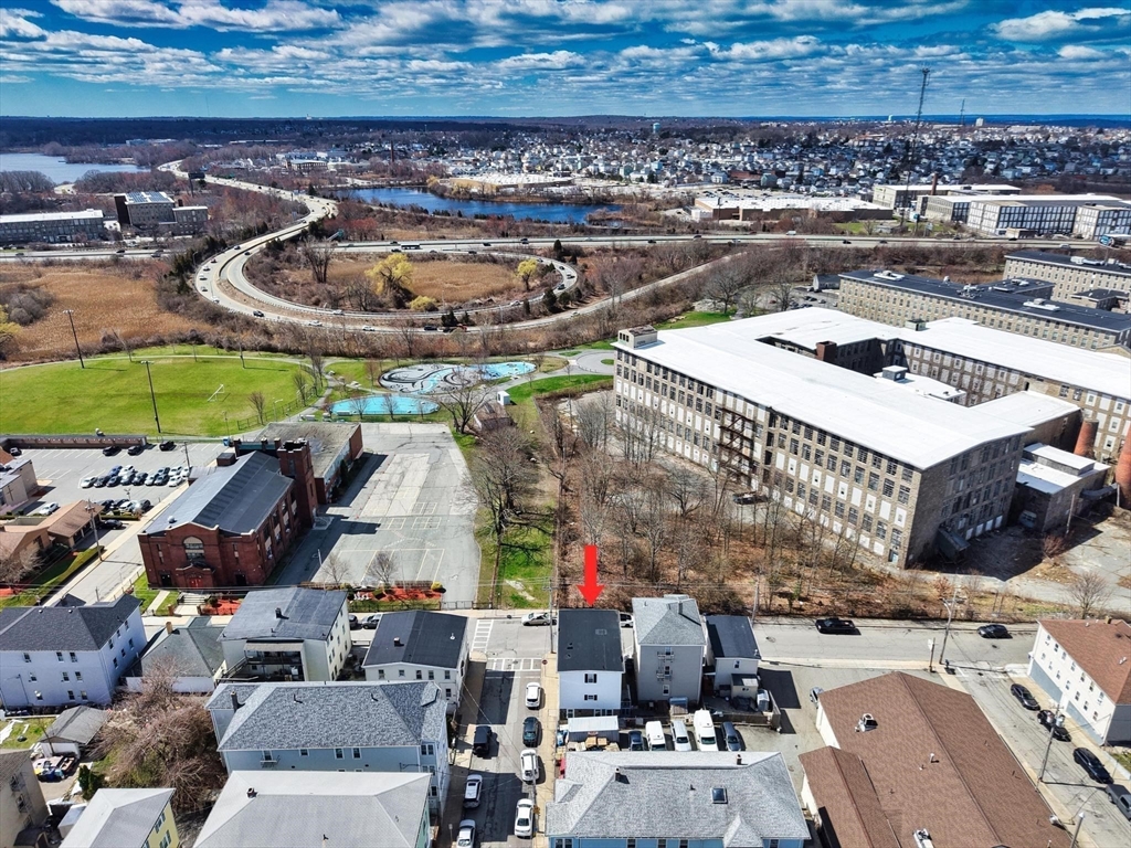 232 Alden Street Fall River, MA 02723 - Photo 4 of 34