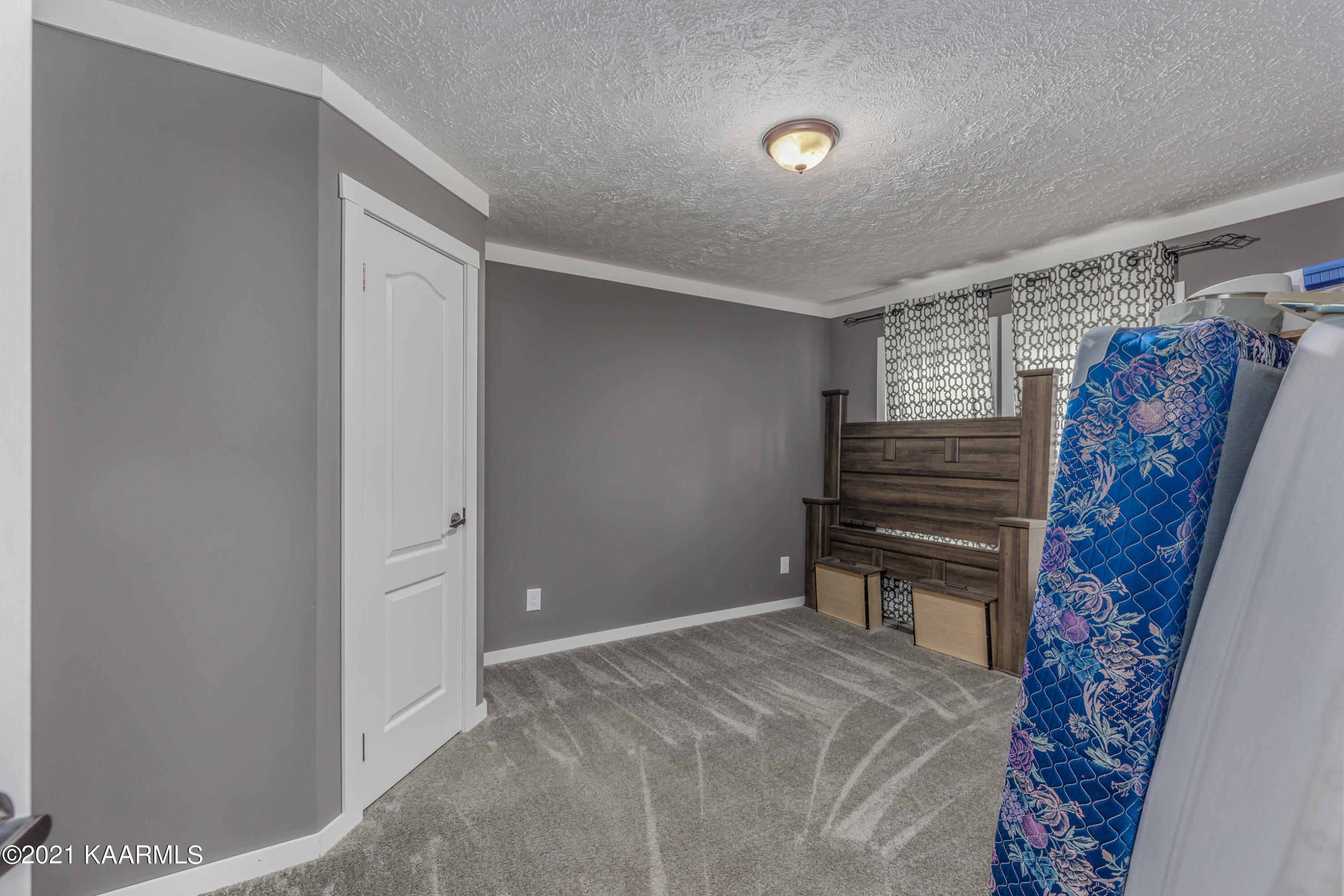 1281 Bluets Road Newport, TN 37821 - Photo 11 of 30 FF74E1E3-9D68-4210-8226-4AD5A9A2E289