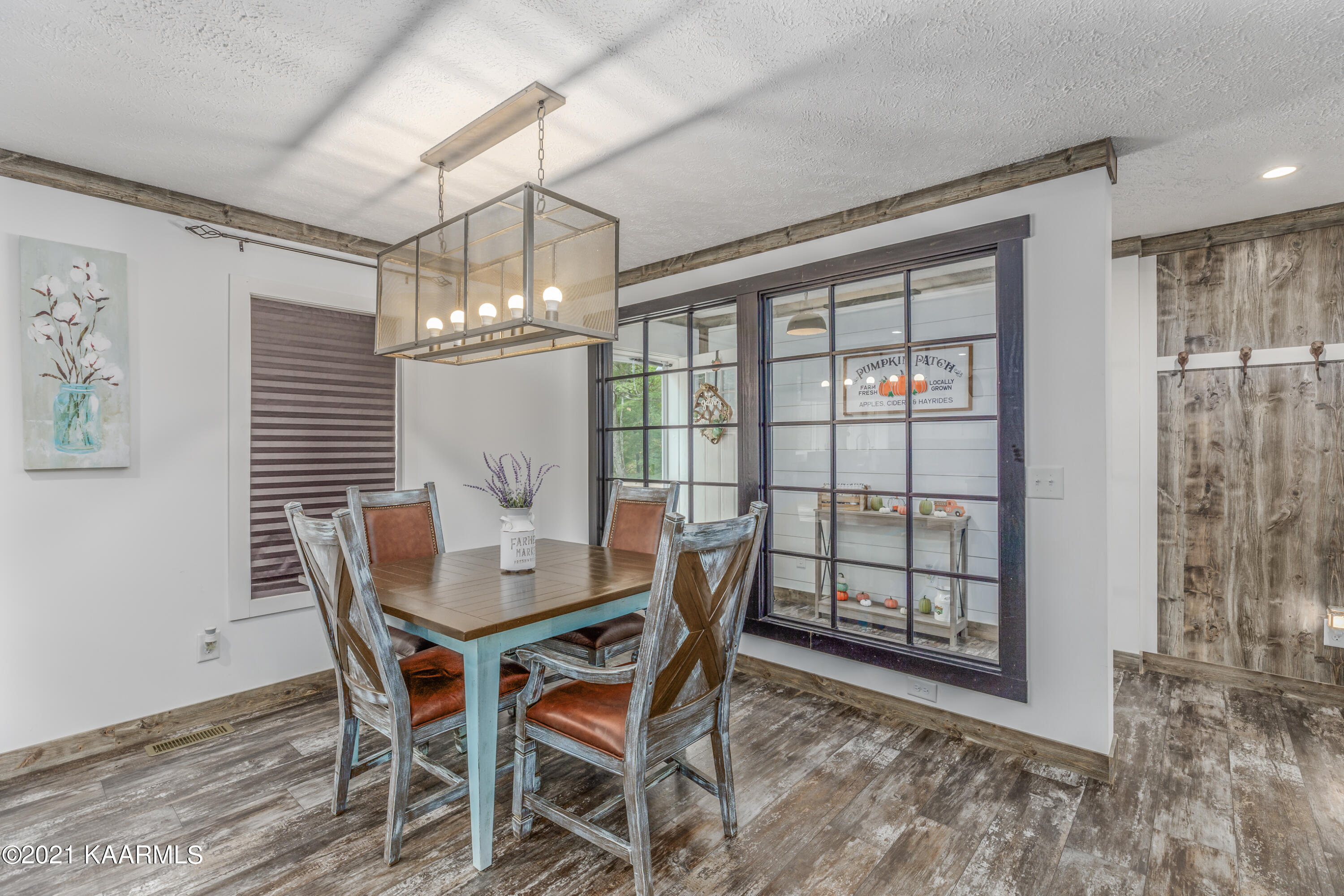 1281 Bluets Road Newport, TN 37821 - Photo 3 of 30 94E9A980-D023-48CC-8FAB-6858D1D7F00F
