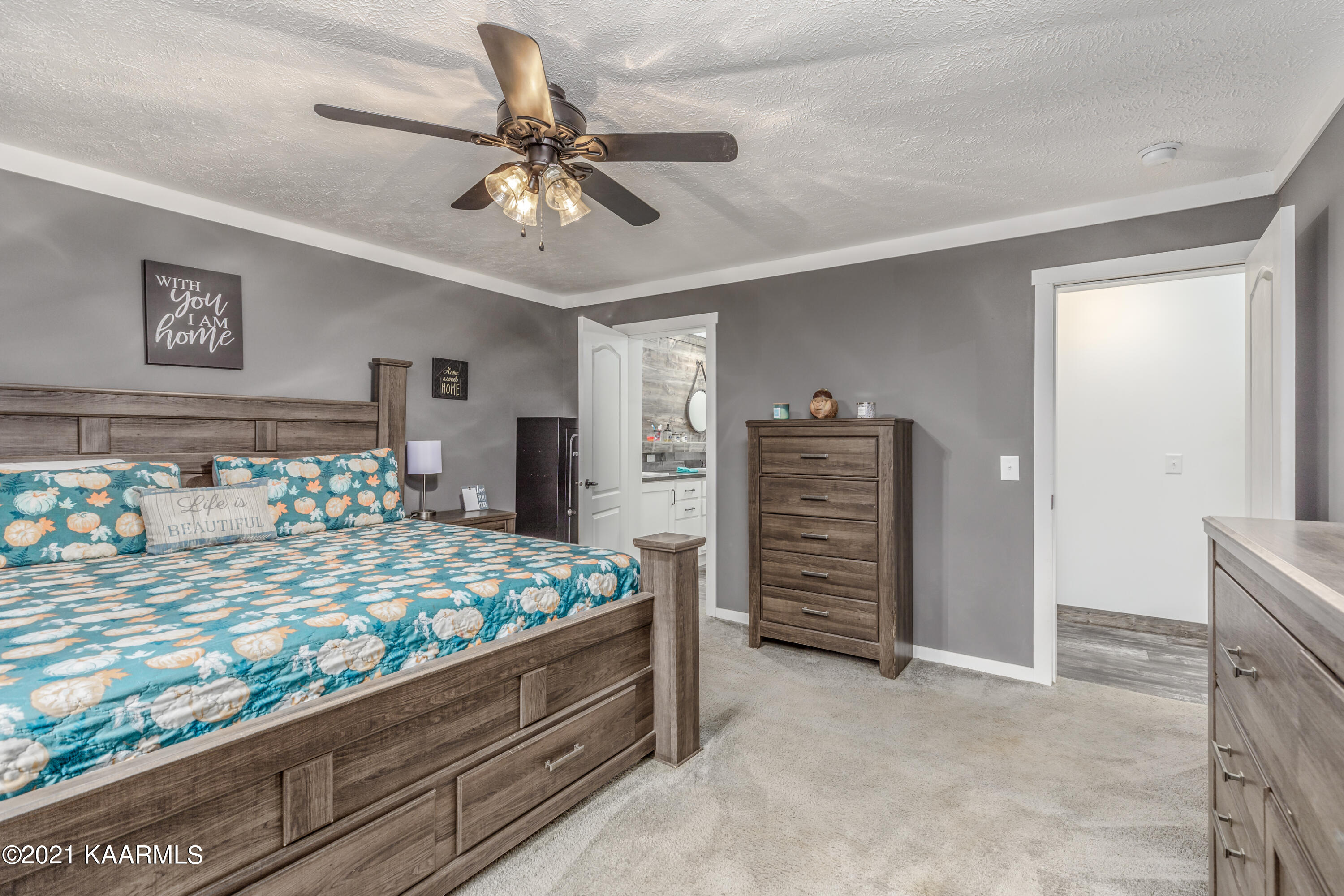 1281 Bluets Road Newport, TN 37821 - Photo 8 of 30 63F26F48-5357-47CA-AD27-56A975BD56BD