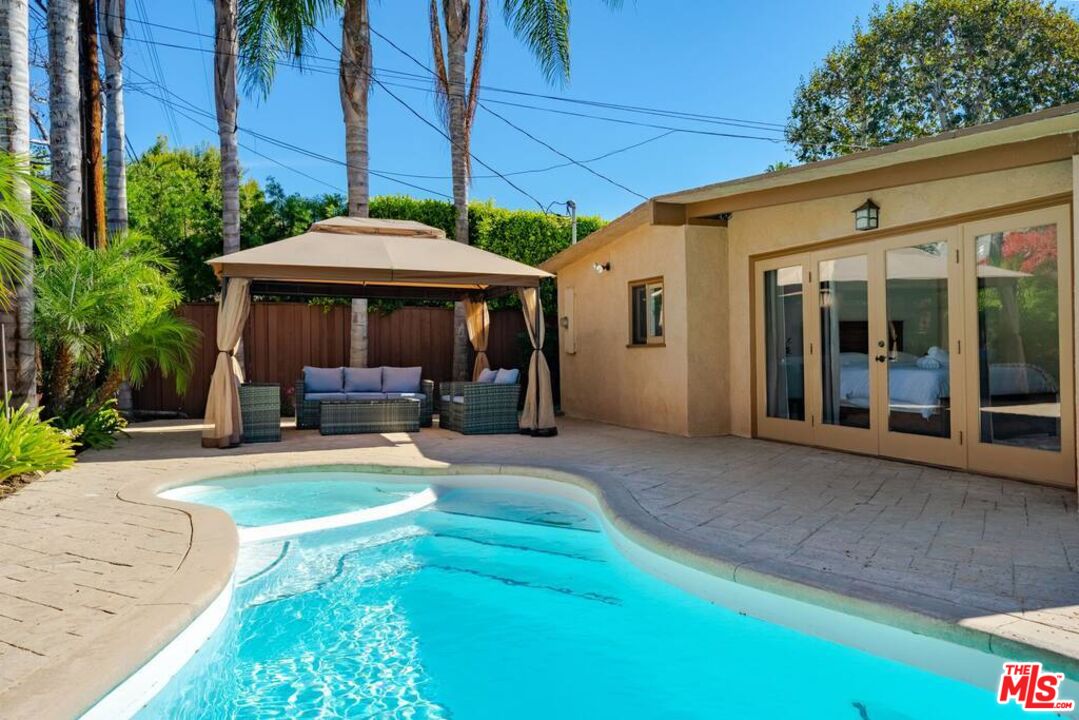 11331 Isleta Street Los Angeles, CA 90049 - Photo 23 of 71