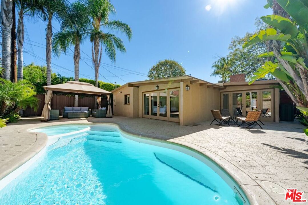 11331 Isleta Street Los Angeles, CA 90049 - Photo 42 of 71