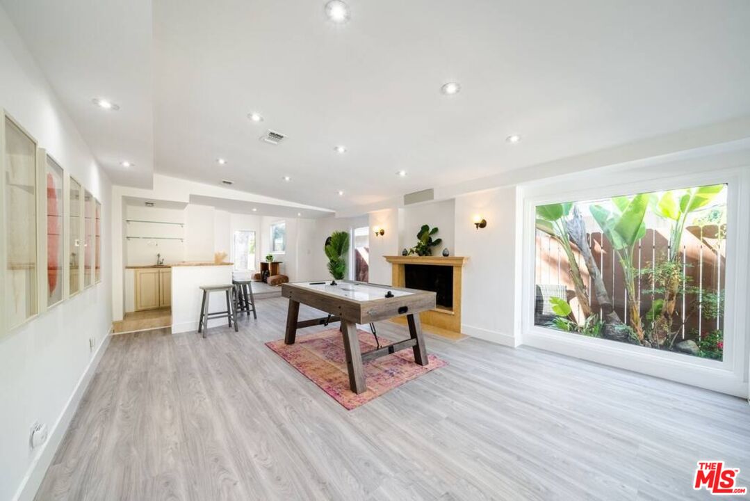 11331 Isleta Street Los Angeles, CA 90049 - Photo 54 of 71