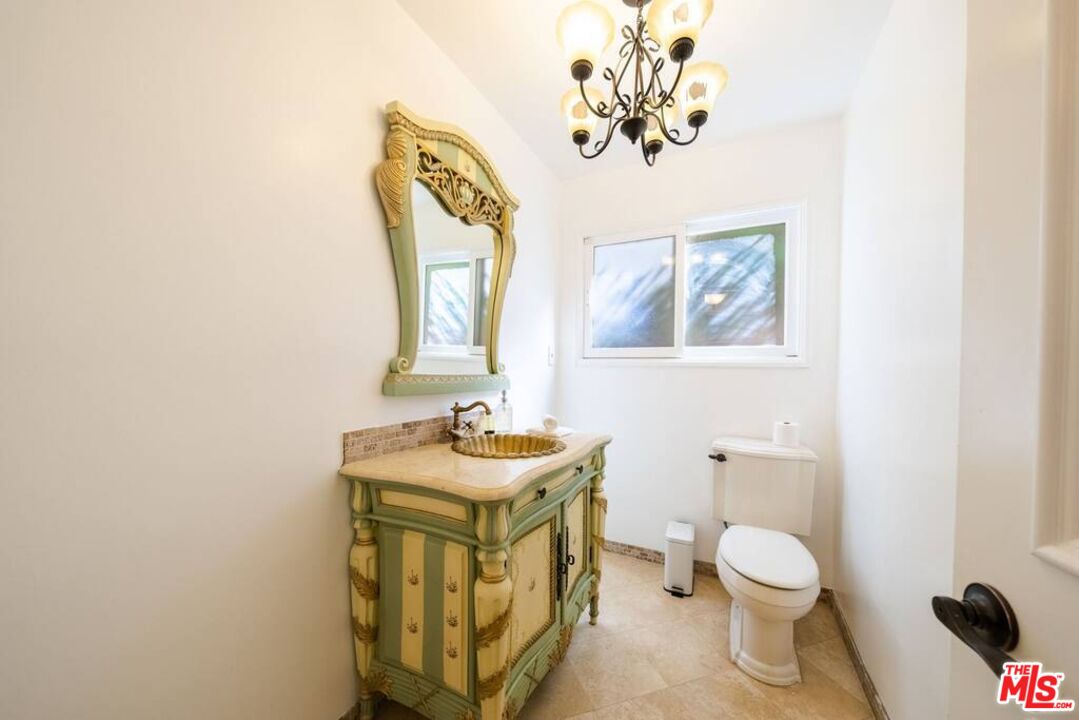 11331 Isleta Street Los Angeles, CA 90049 - Photo 63 of 71