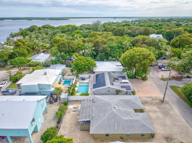 $864,000 | 304 2nd Terrace, Key Largo, FL 33037