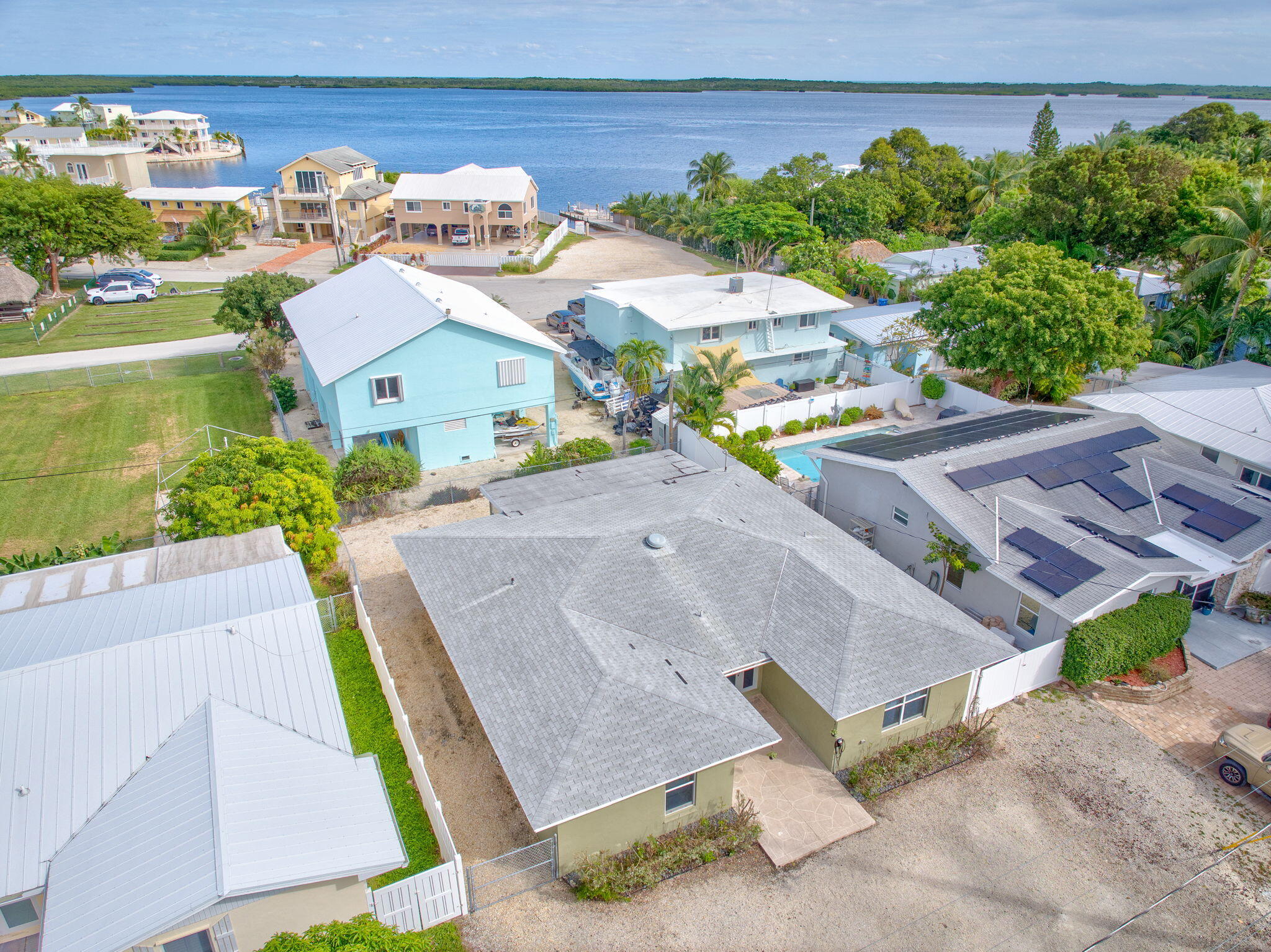 304 2nd Terrace Key Largo, FL 33037 - Photo 5 of 43 Aerial view
