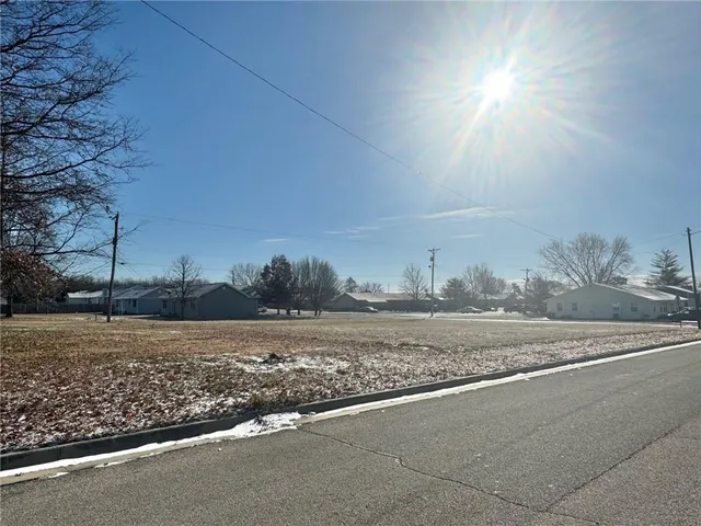 $11,900 | 321 Kay Lane, Parsons, KS 67357