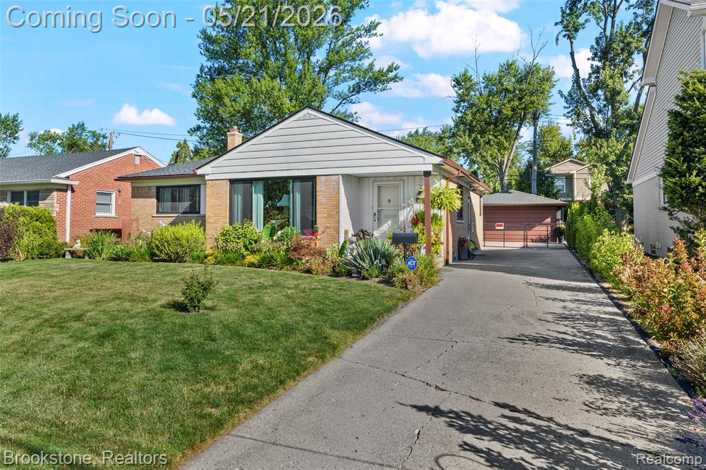 18474 Beverly Road Beverly Hills, MI 48025 - Photo 2 of 38