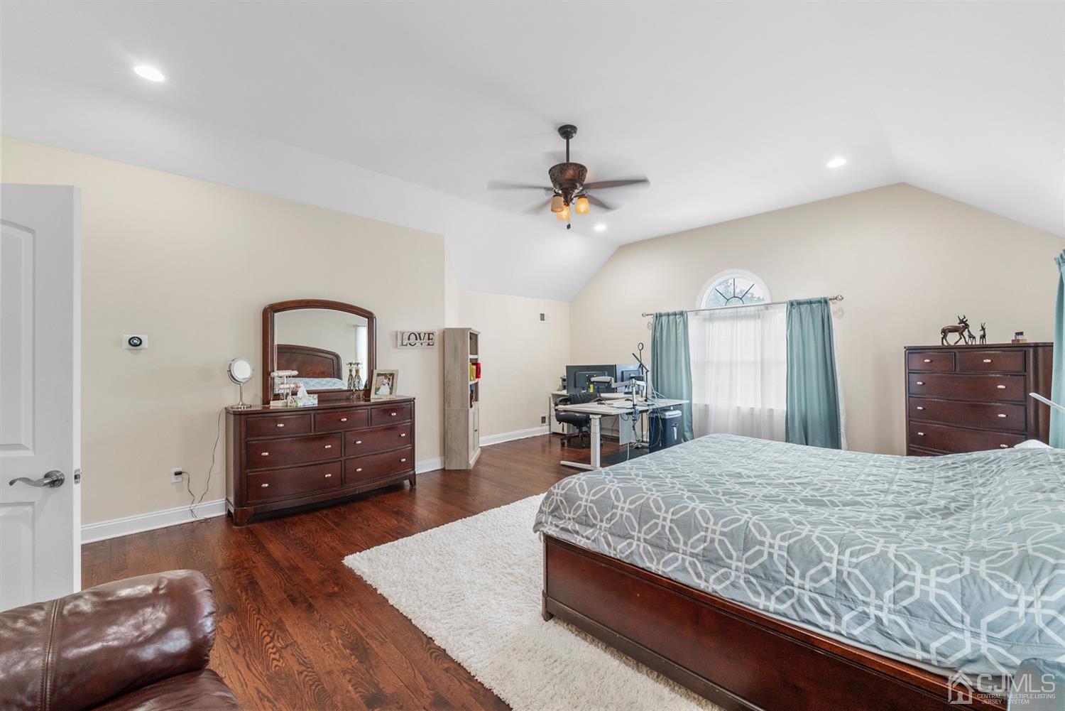 308 Plainfield Road Edison, NJ 08820 - Photo 36 of 40 a bedroom with a bed and dresser