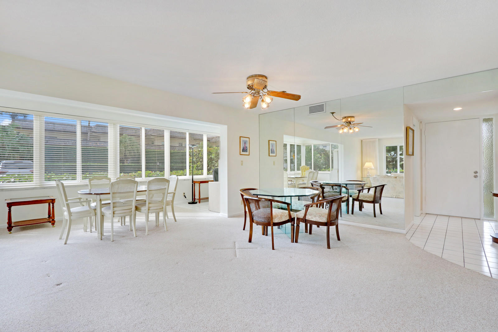 325 South Beach Road, Unit 101 Tequesta, FL 33469 - Photo 2 of 26 Living Area