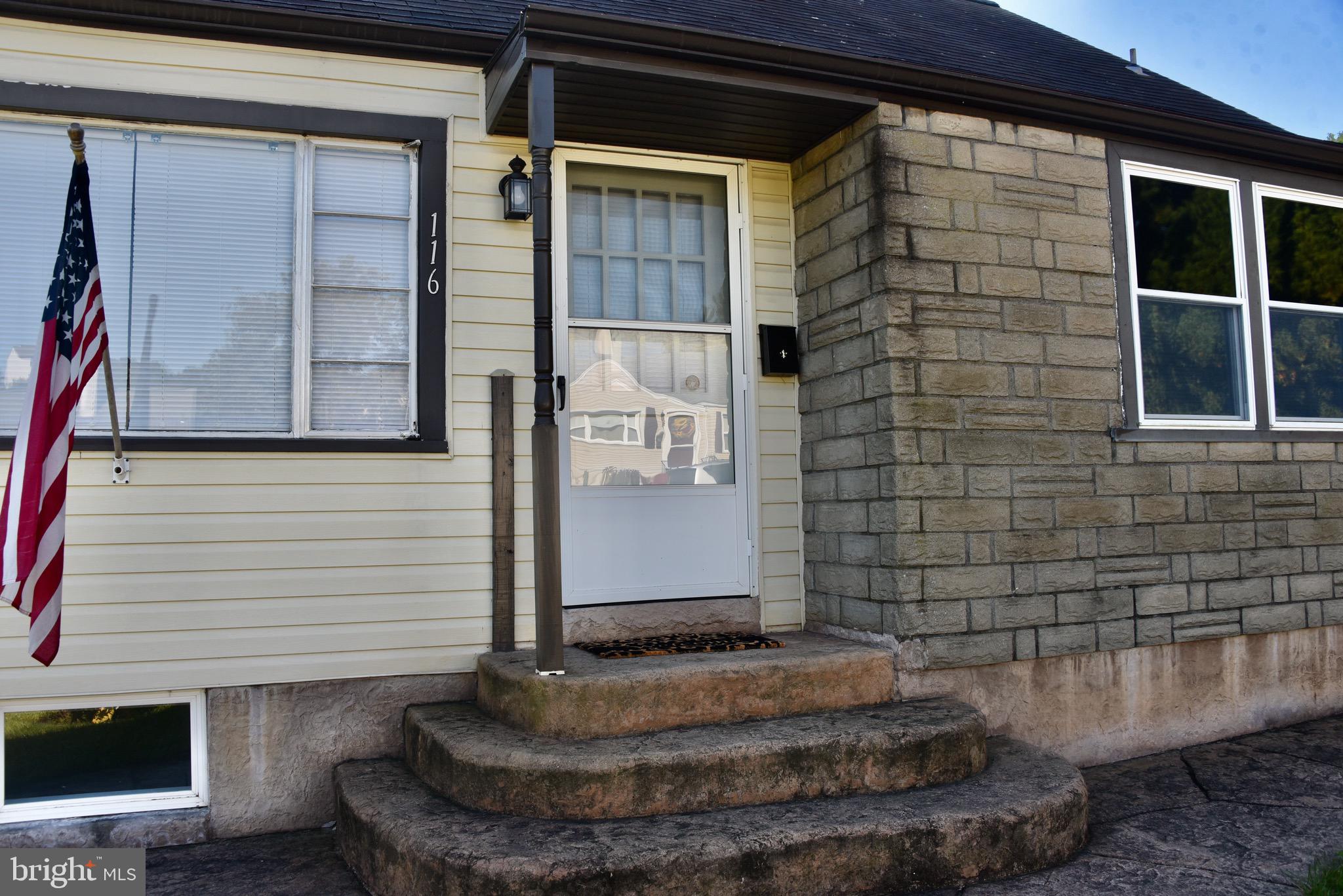 116 Gerald Avenue Reading, PA 19607 - Photo 2 of 27 Gallery Image 2
