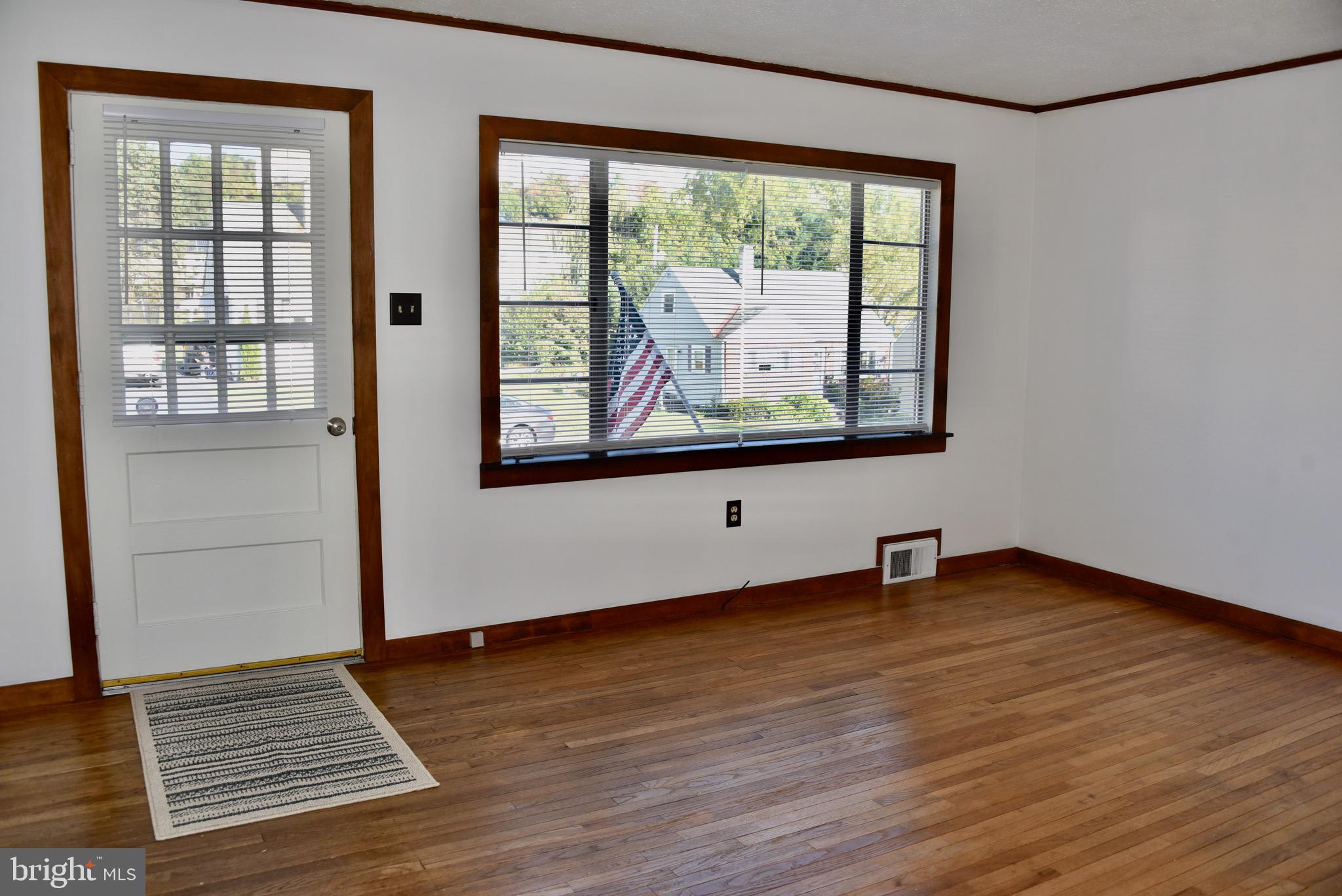 116 Gerald Avenue Reading, PA 19607 - Photo 4 of 27 Gallery Image 4