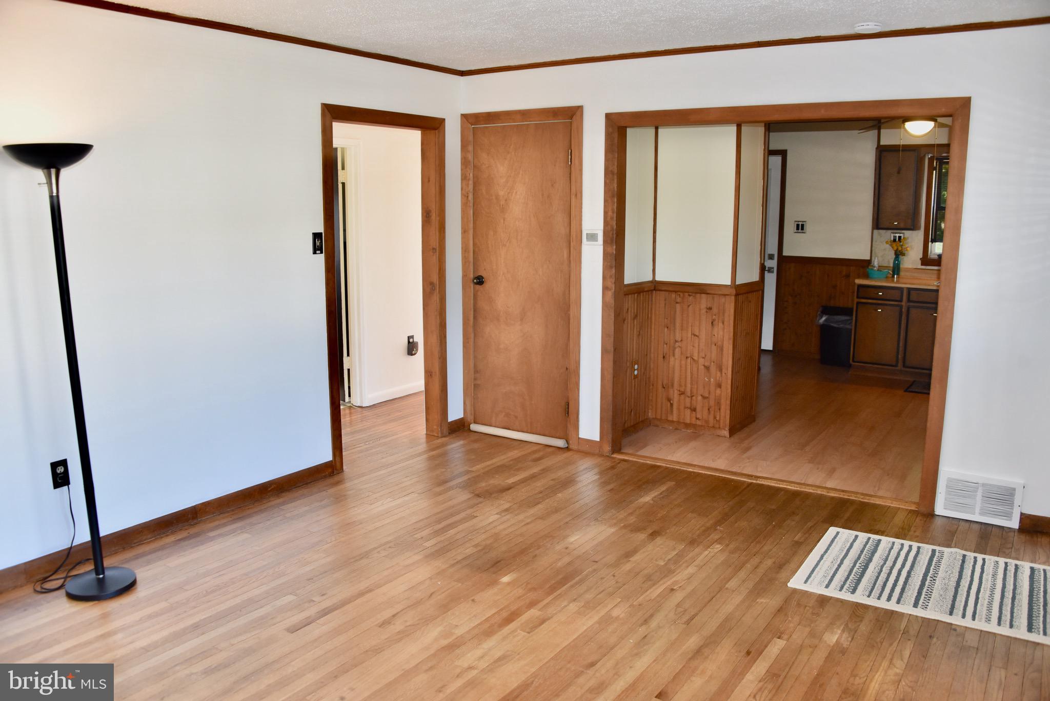 116 Gerald Avenue Reading, PA 19607 - Photo 5 of 27 Gallery Image 5