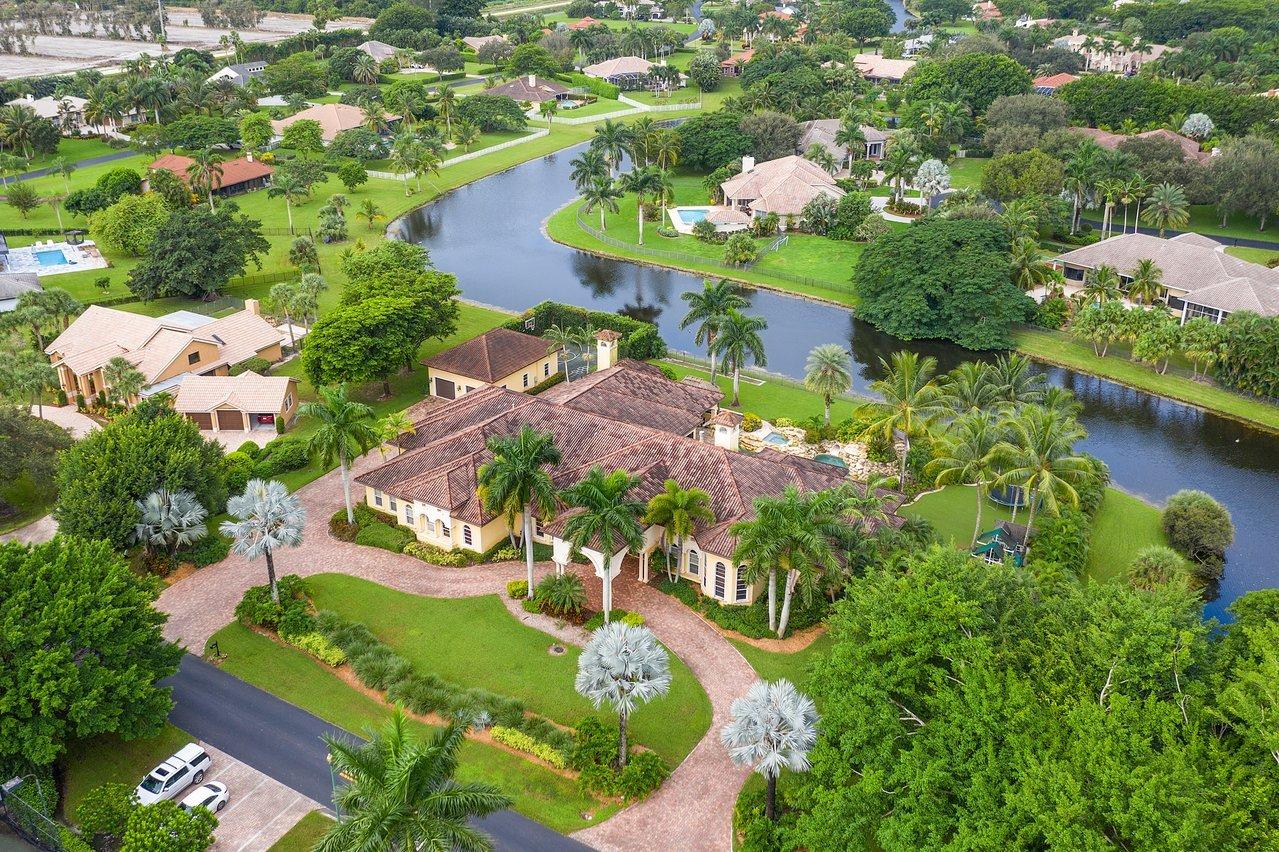 10065 Avenida Del Rio Delray Beach, FL 33446 - Photo 3 of 16 002-10065AvenidaDelRio-DelrayBeach-FL-33