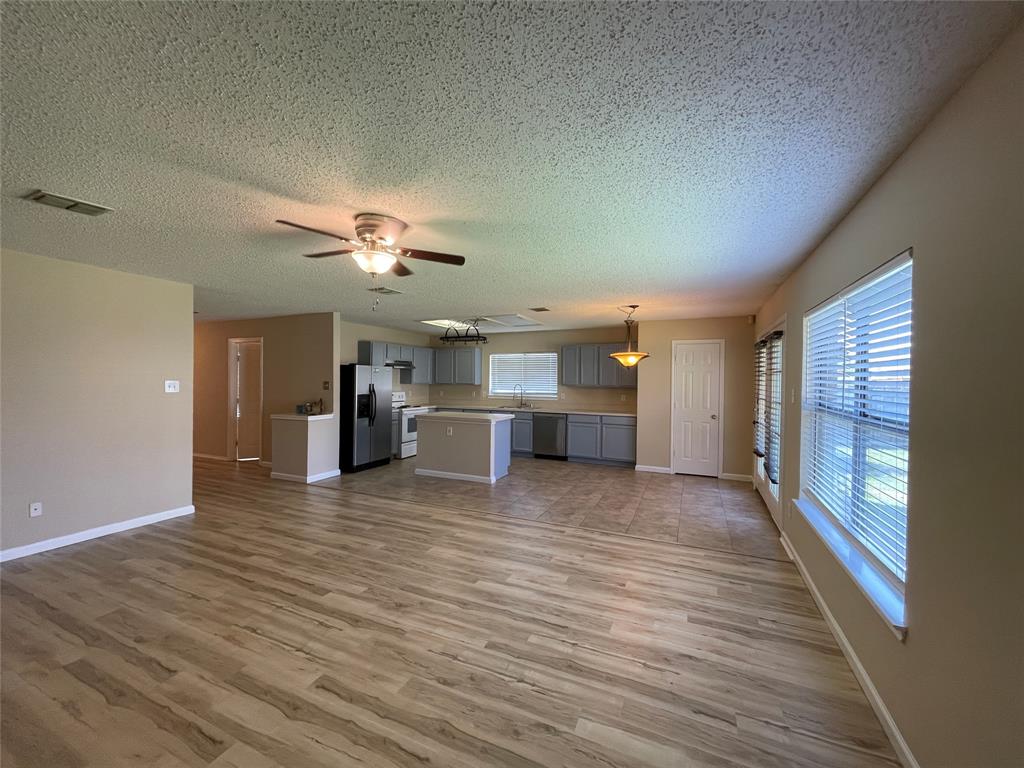 12010 Rosedown Lane Frisco, TX 75035 - Photo 11 of 37