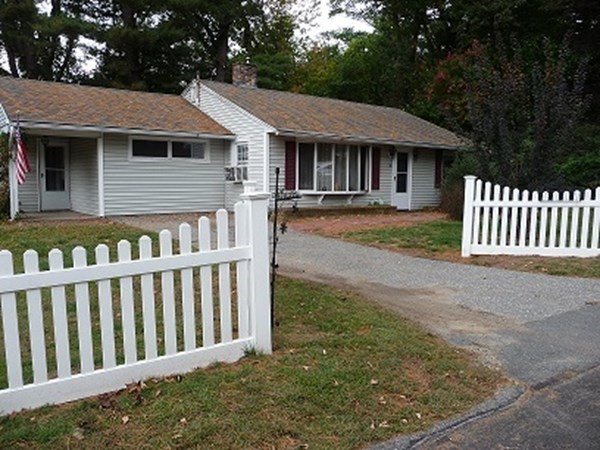 16 Hadley Road Methuen, MA 01844 - Photo 1 of 17 Gallery Image 1