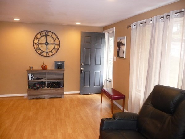 16 Hadley Road Methuen, MA 01844 - Photo 3 of 17 Gallery Image 3
