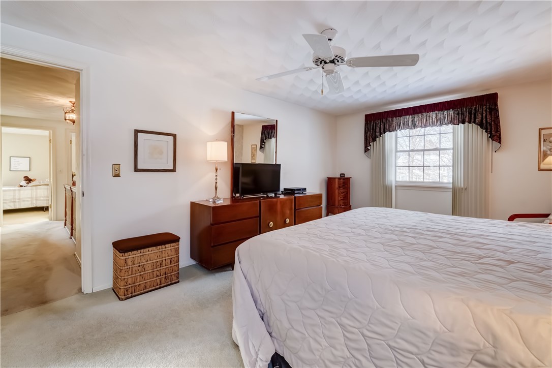 16 Latium Drive Perinton, NY 14534 - Photo 21 of 37 Primary Suite