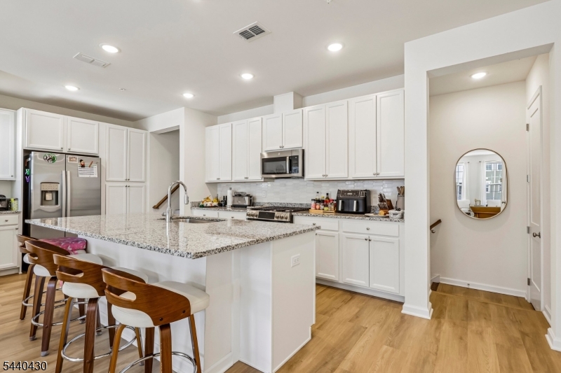 222 Myrtle Road Warren, NJ 07059 - Photo 13 of 27