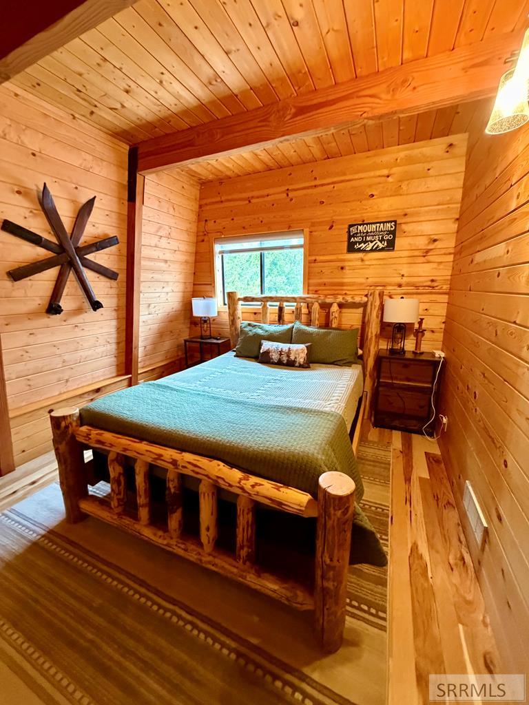 3776 Snake River Road Island Park, ID 83429 - Photo 37 of 74 Guest bedroom