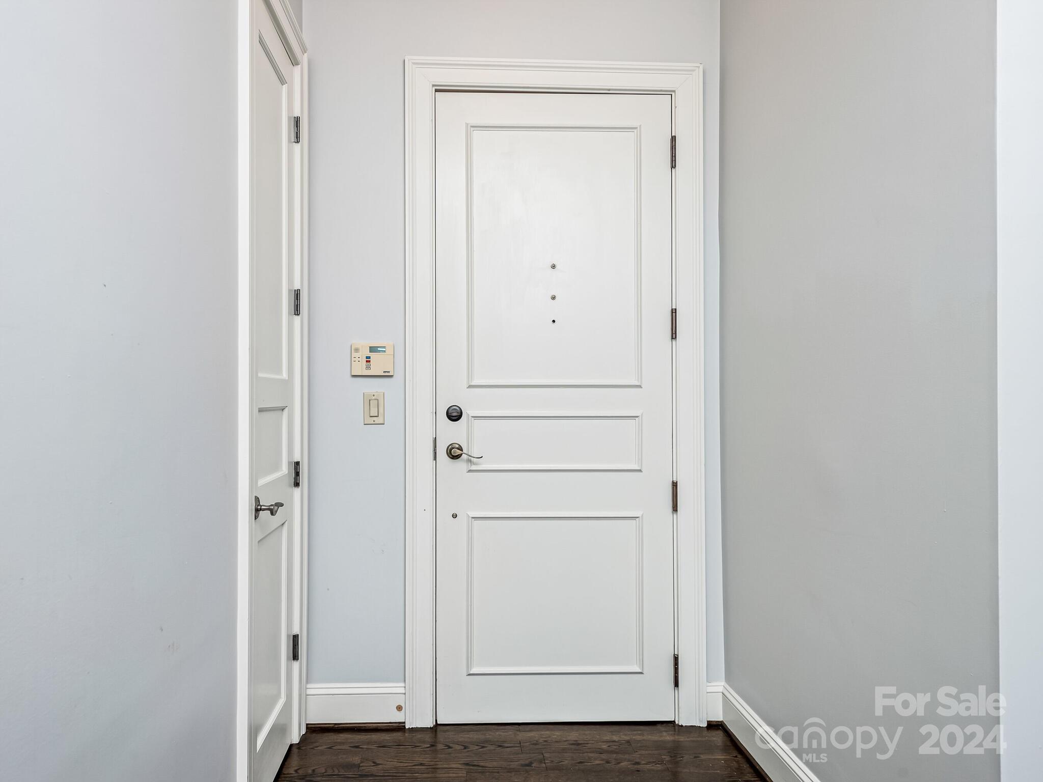 277 Queens Road Charlotte, NC 28204 - Photo 4 of 22 Gallery Image 4