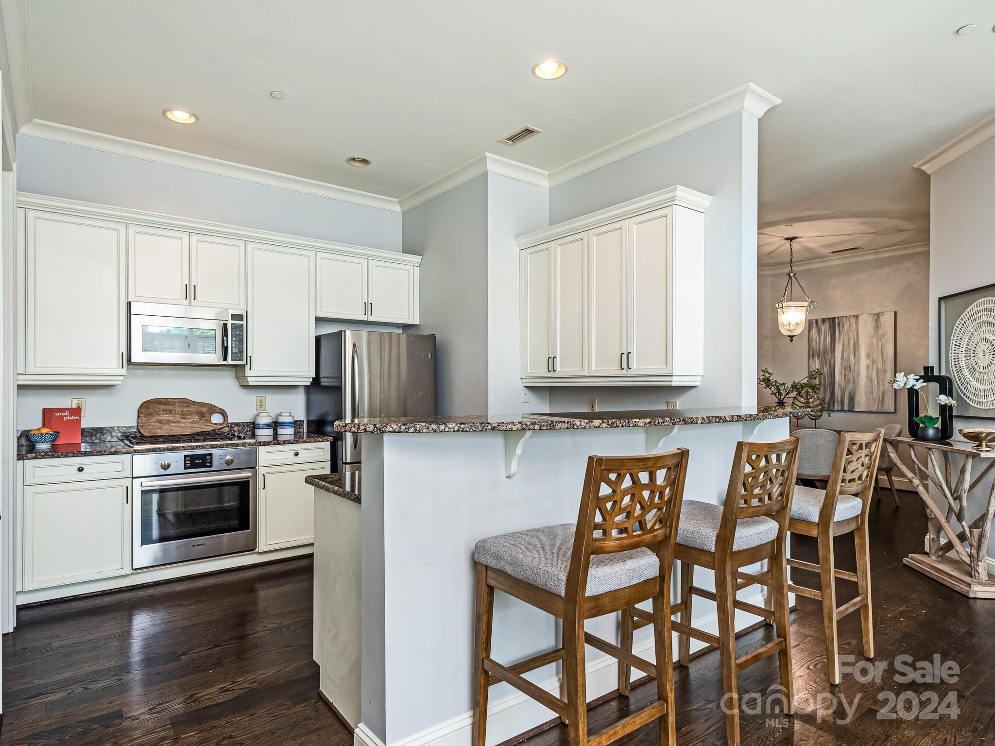 277 Queens Road Charlotte, NC 28204 - Photo 9 of 22 Gallery Image 9