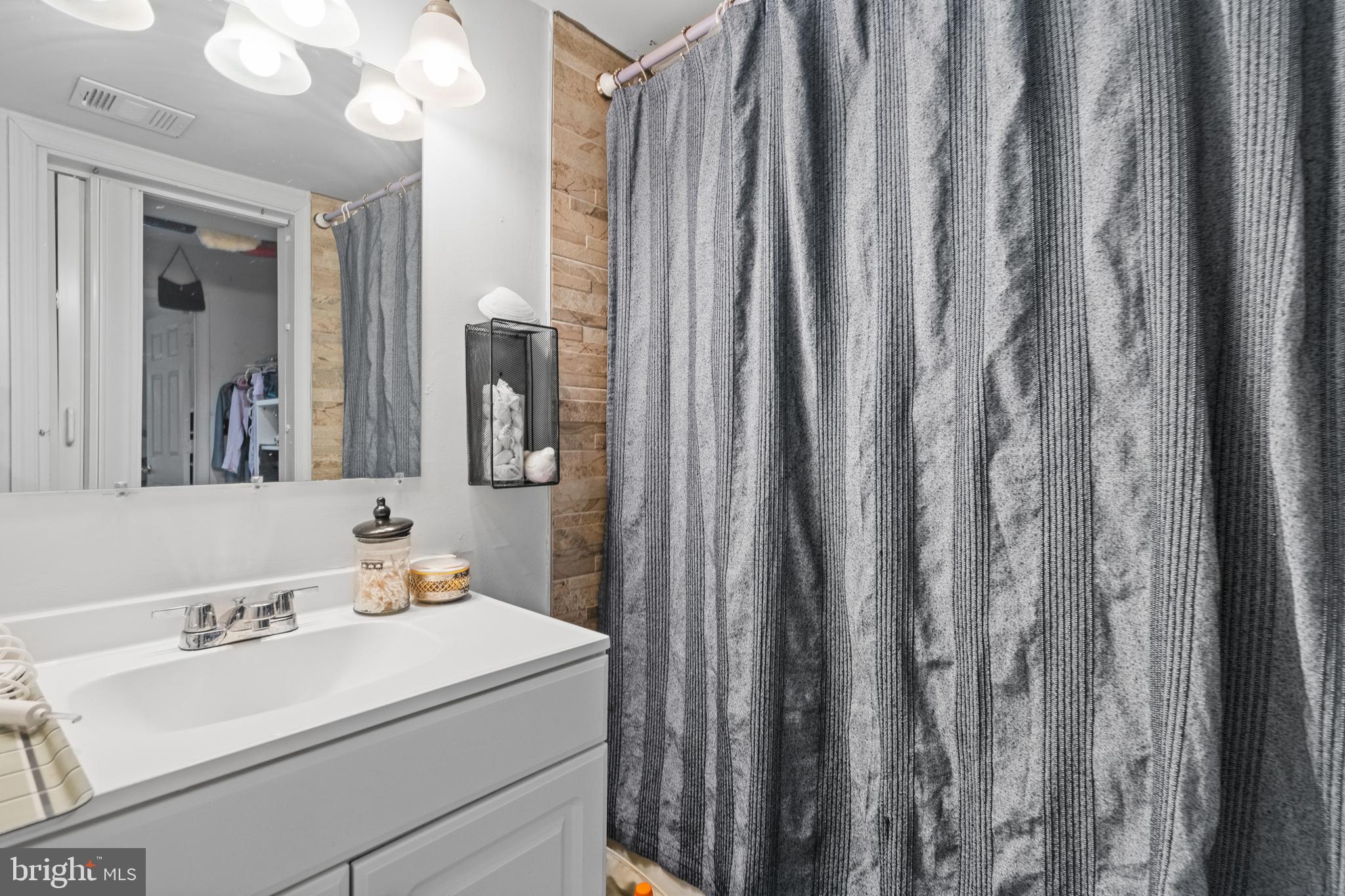 8360 B Dunham Court, Unit 630 Springfield, VA 22152 - Photo 21 of 35