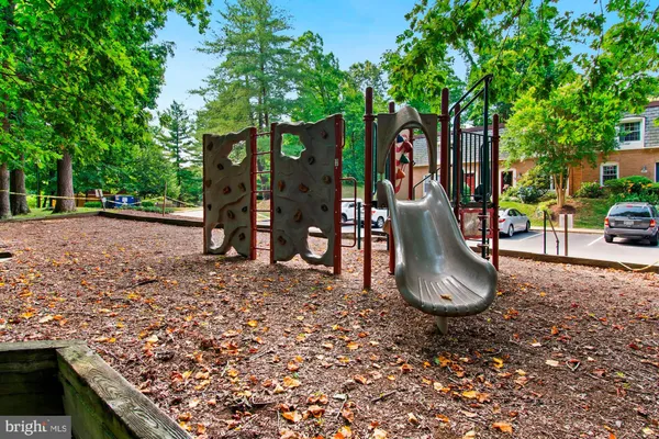 $315,000 | 8360 B Dunham Court, Unit 630, Springfield, VA 22152