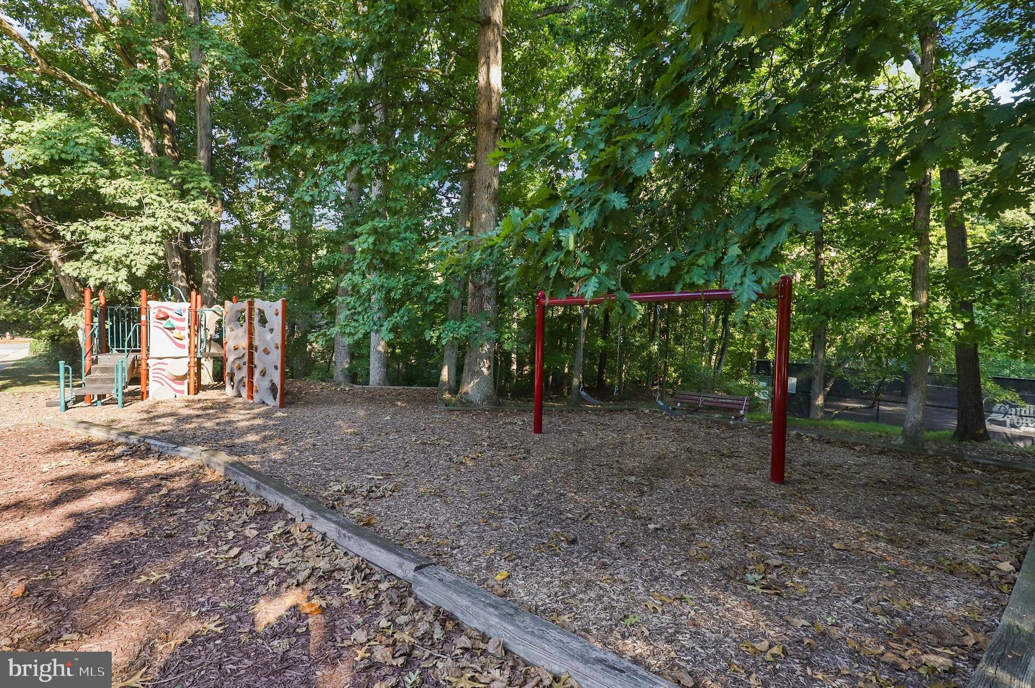 8360 B Dunham Court, Unit 630 Springfield, VA 22152 - Photo 34 of 35