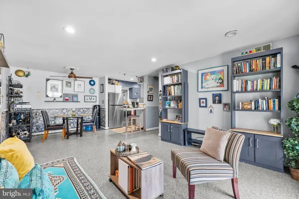 $315,000 | 8360 B Dunham Court, Unit 630, Springfield, VA 22152