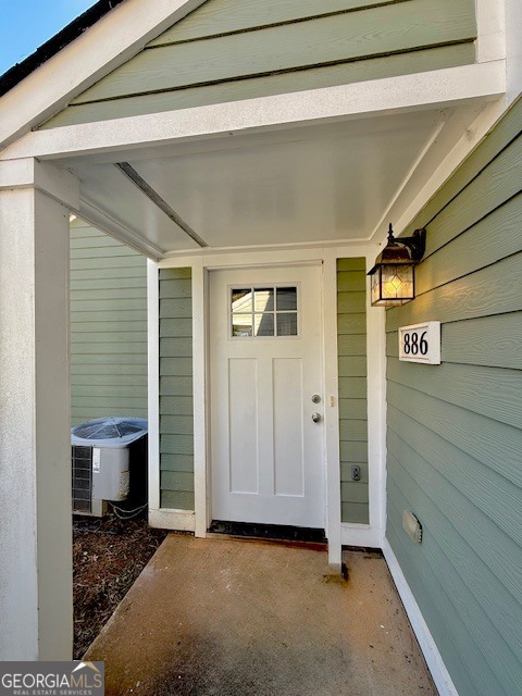 886 Patterns Drive Mableton, GA 30126 - Photo 3 of 29 a view of a livingroom with wooden floor and a window