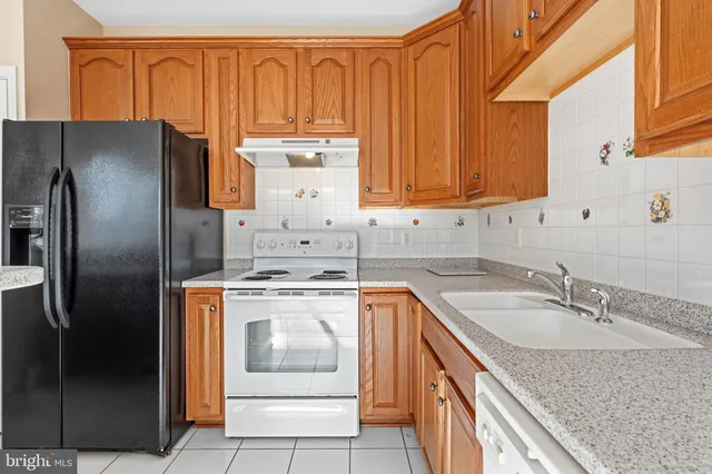 $290,000 | 8600 Liberty Trail, Unit 102, Manassas, VA 20110