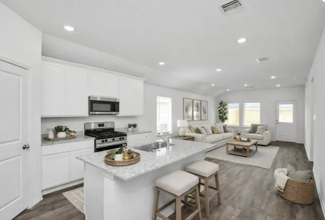 $2,350 | 3822 Zoeys Way, Fulshear, TX 77423