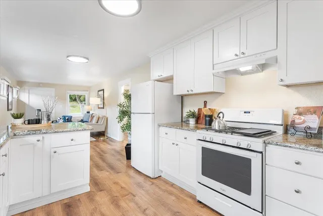 $580,000 | 409 Foothill Boulevard, San Leandro, CA 94577